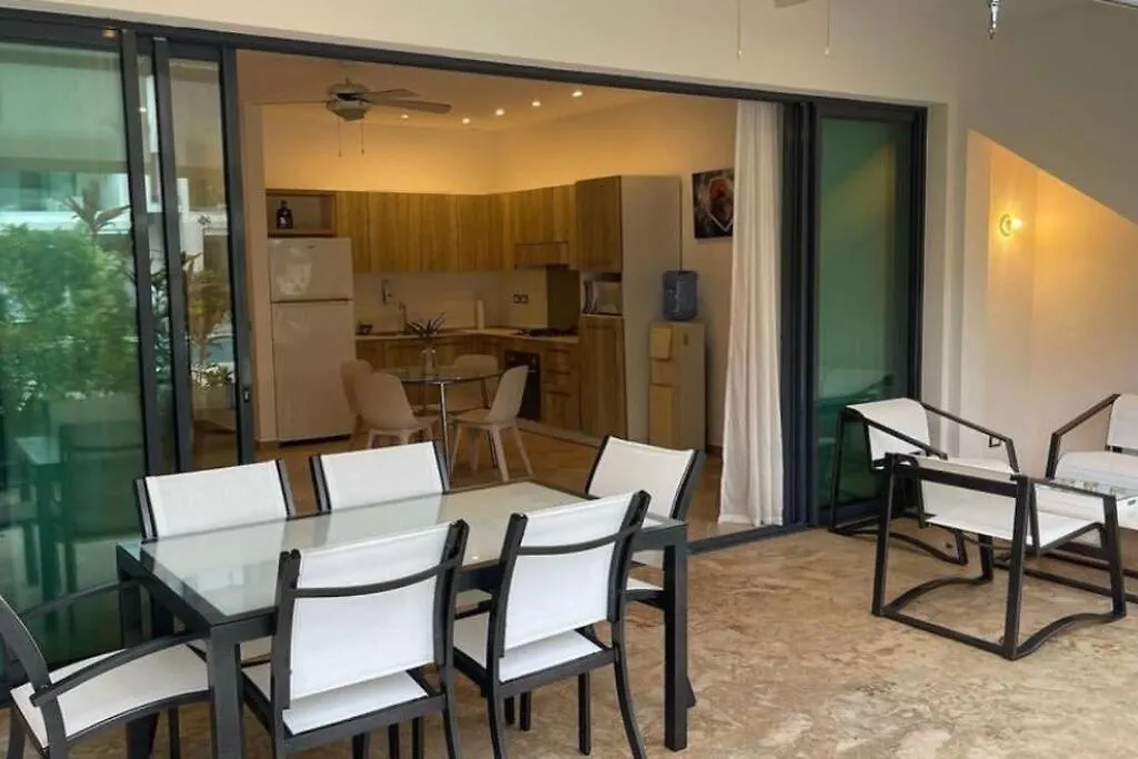 Beachside Getaway! Las Terrenas Holiday home